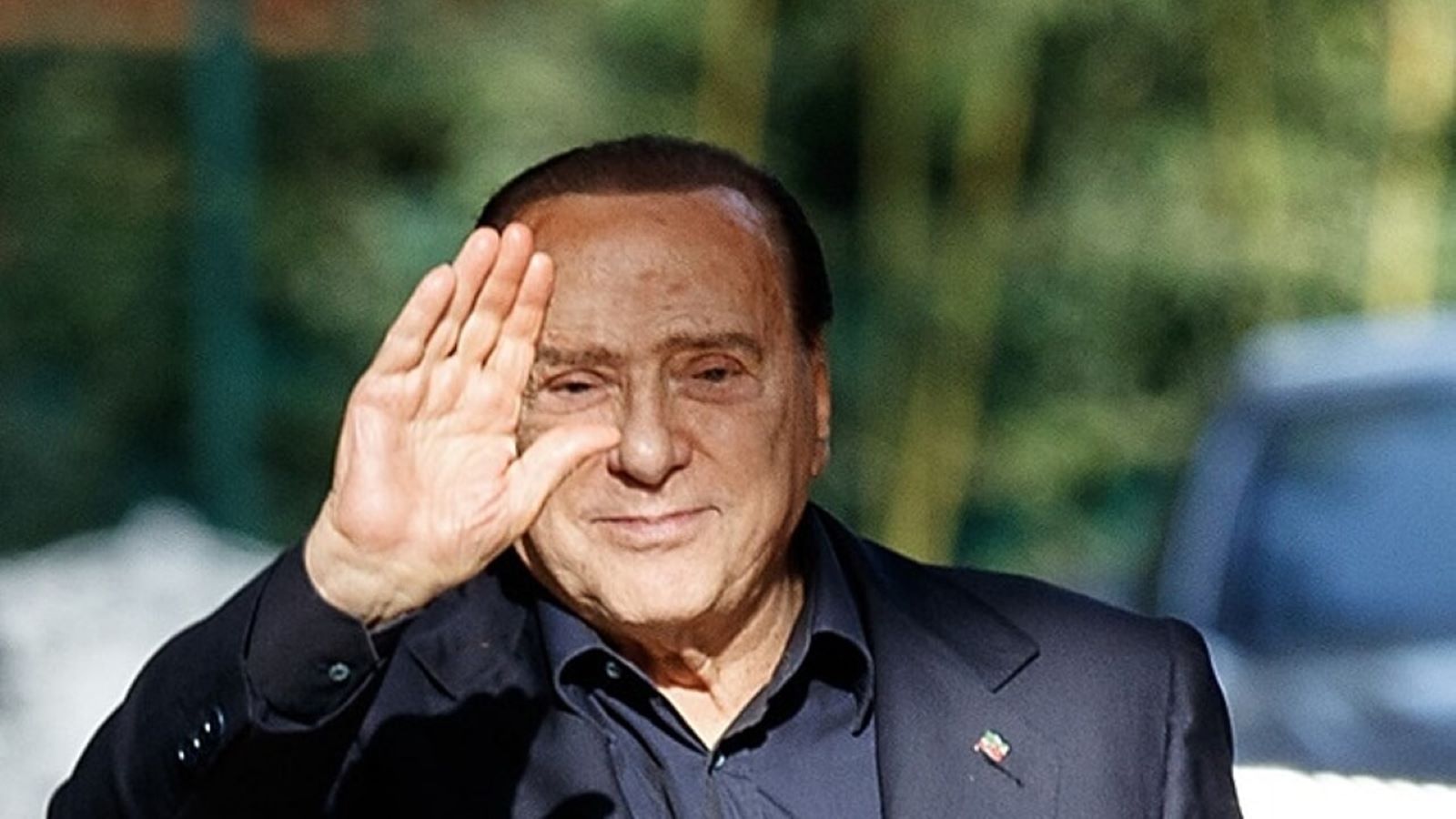 Morte Silvio Berlusconi: Terra Amara non va in onda, come cambia la programmazione Rai e Mediaset