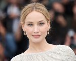 Fidanzata in affitto, Jennifer Lawrence sulle scene di nudo 'Ho fatto un respiro profondo e mi sono spogliata'