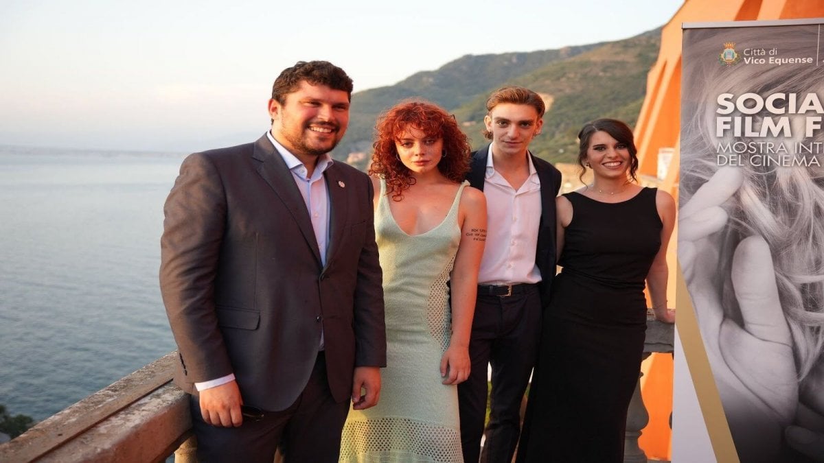 Mare Fuori Il Cast Incontra I Giovani Del Social World Film Festival A Vico Equense