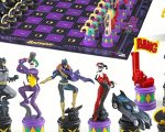 Batman: gli scacchi da collezione del Cavaliere Oscuro e di Joker sono super scontati su Amazon