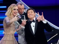 Sanremo 2023, Rai multata: Pubblicità occulta a favore di Instagram, Blanco 'istigazione alla violenza'