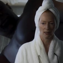 Tremila anni di attesa: Tilda Swinton in una scena del film