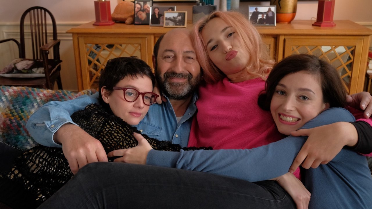 AAA genero cercasi, la recensione: una commedia francese semplice e scontata