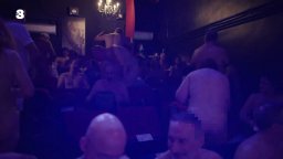 Victoria Cabello - Viaggi Pazzeschi - Nudisti