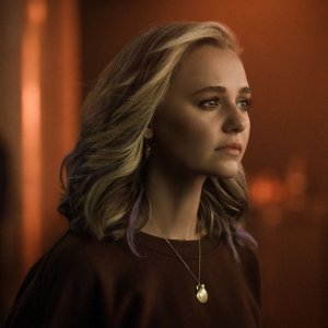 I Cavalieri dello Zodiaco: Madison Iseman in uno primo piano