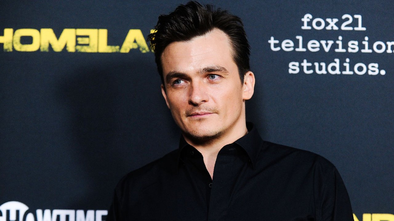 Rupert Friend tra le star del film Companion