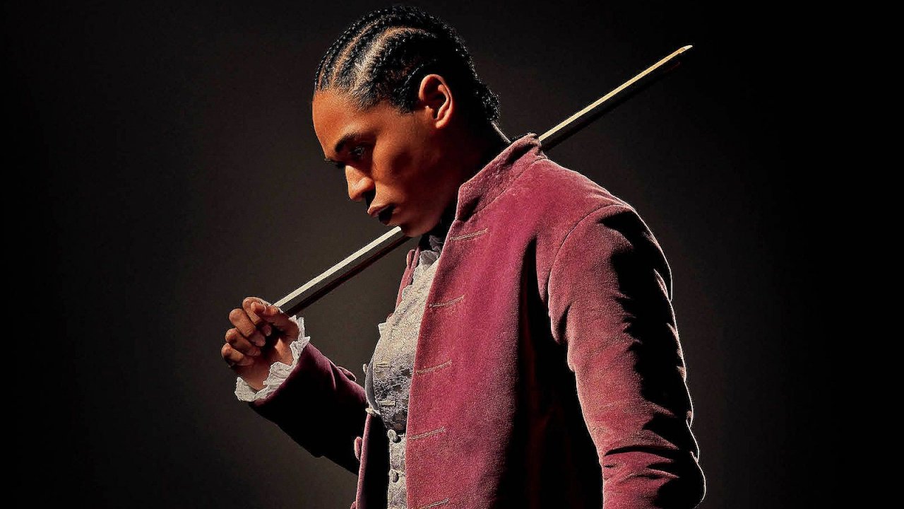 Chevalier, la recensione: un virtuoso biopic tra musica e rivoluzione