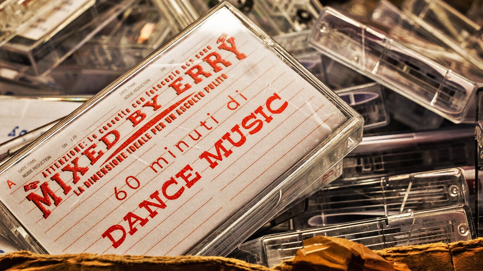 Mixed by Erry: non solo Erry, ecco cosa è stata la pirateria discografica