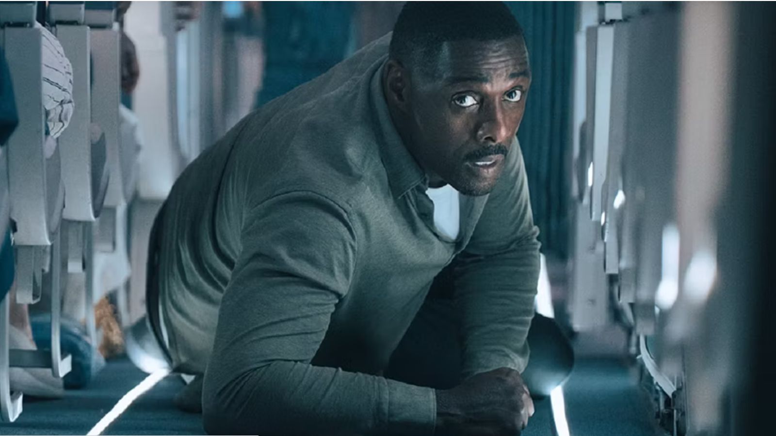 Una scena con Idris Elba