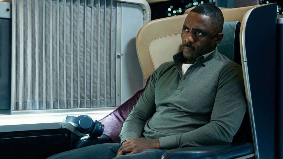 Hijack Idris Elba