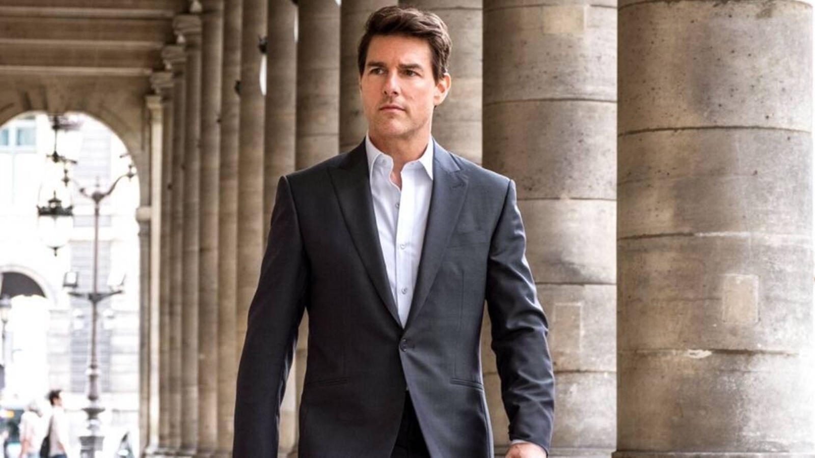 Tom Cruise su Oppenheimer e Barbie: 'Non potrebbe esserci un'accoppiata più esplosiva (o più rosa)'