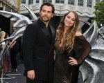 The Witcher 3: Henry Cavill e la fidanzata alla premiere di Londra (FOTO)