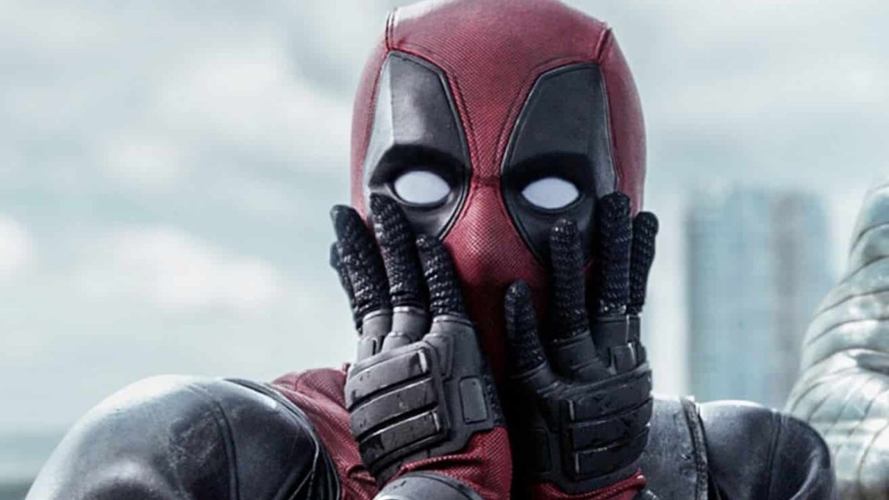Deadpool 3: le prime foto dal set di Ryan Reynolds svelano il nuovo costume del protagonista