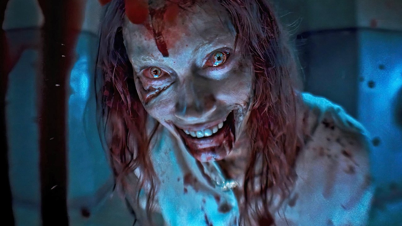 La casa – Il risveglio del male: 5 motivi che lo rendono il vero erede del classico di Sam Raimi