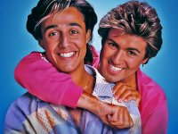 Wham!, la recensione: il documentario che mostra come siamo ancora ostaggi del Club Tropicana