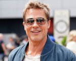 Brad Pitt in tenuta da pilota a Silverstone nelle prime foto del film sulla Formula 1, svelato il plot
