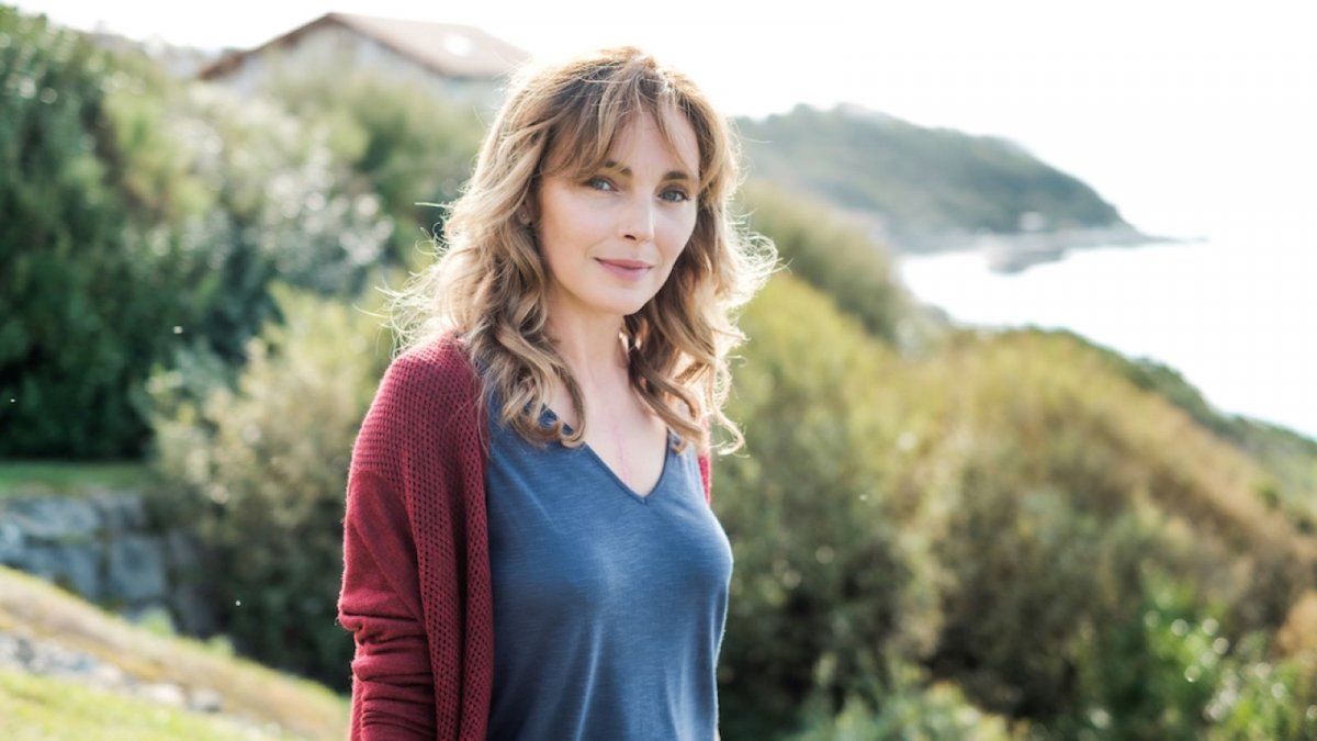 Un cuore due destini stasera su Rai 1 trama e cast dei nuovi episodi della miniserie thriller