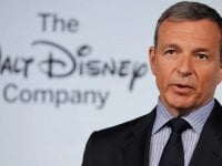 Bob Iger prolunga il suo accordo: resterà alla guida di Disney fino al 2026