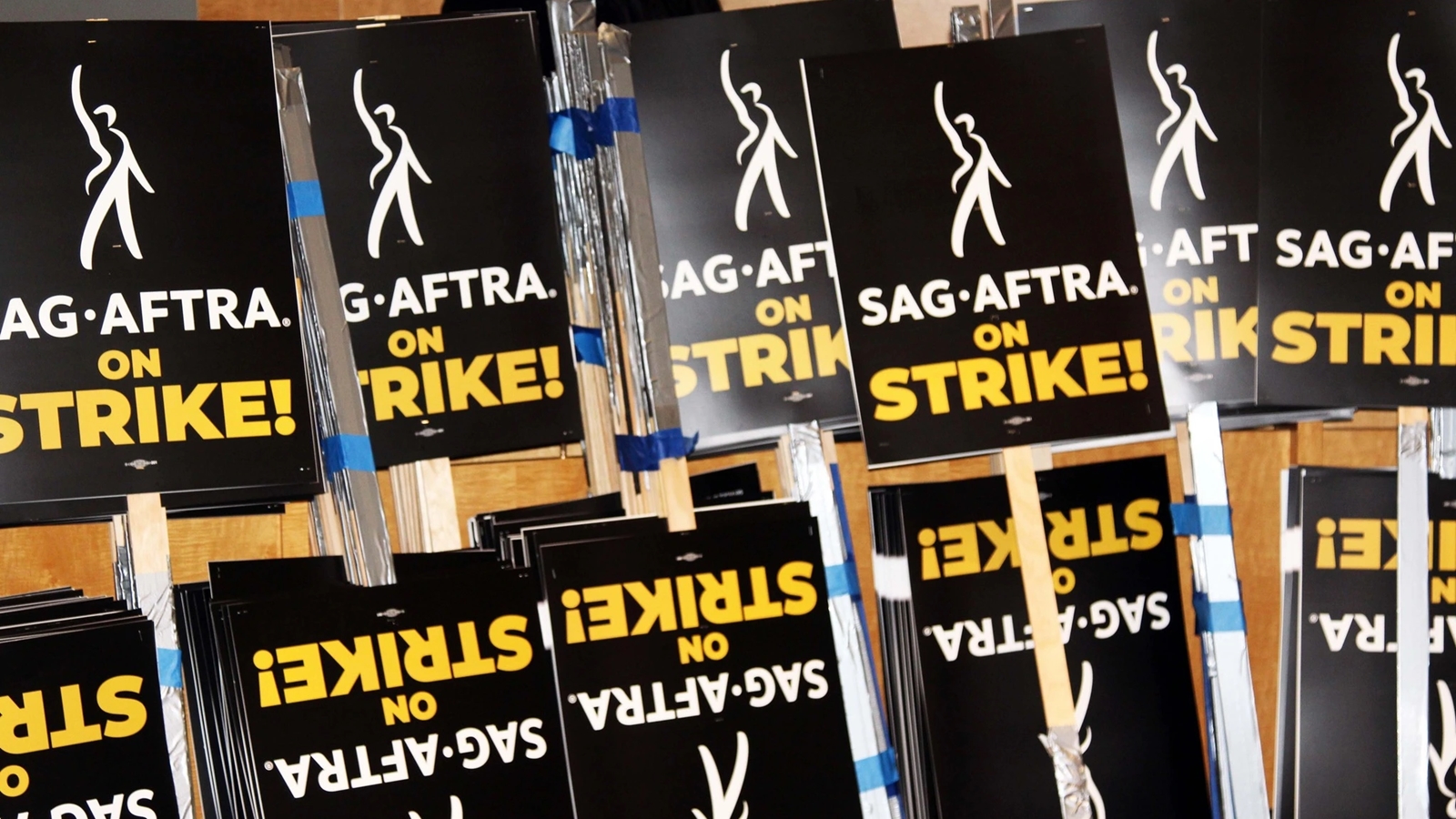 SAG-AFTRA conferma lo sciopero, Fran Drescher: "Si vergognino, non rispettano il lavoro degli attori"