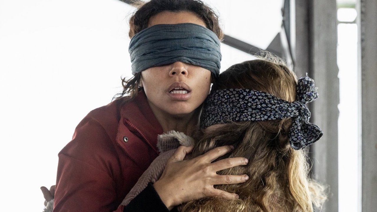 Bird Box Barcellona, la recensione: Guardatevi dai falsi profeti