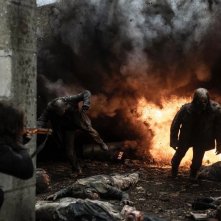 The Walking Dead: Daryl Dixon, degli zombie in una foto della serie