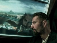 Hinterland, la recensione: un affascinante poliziesco d'epoca