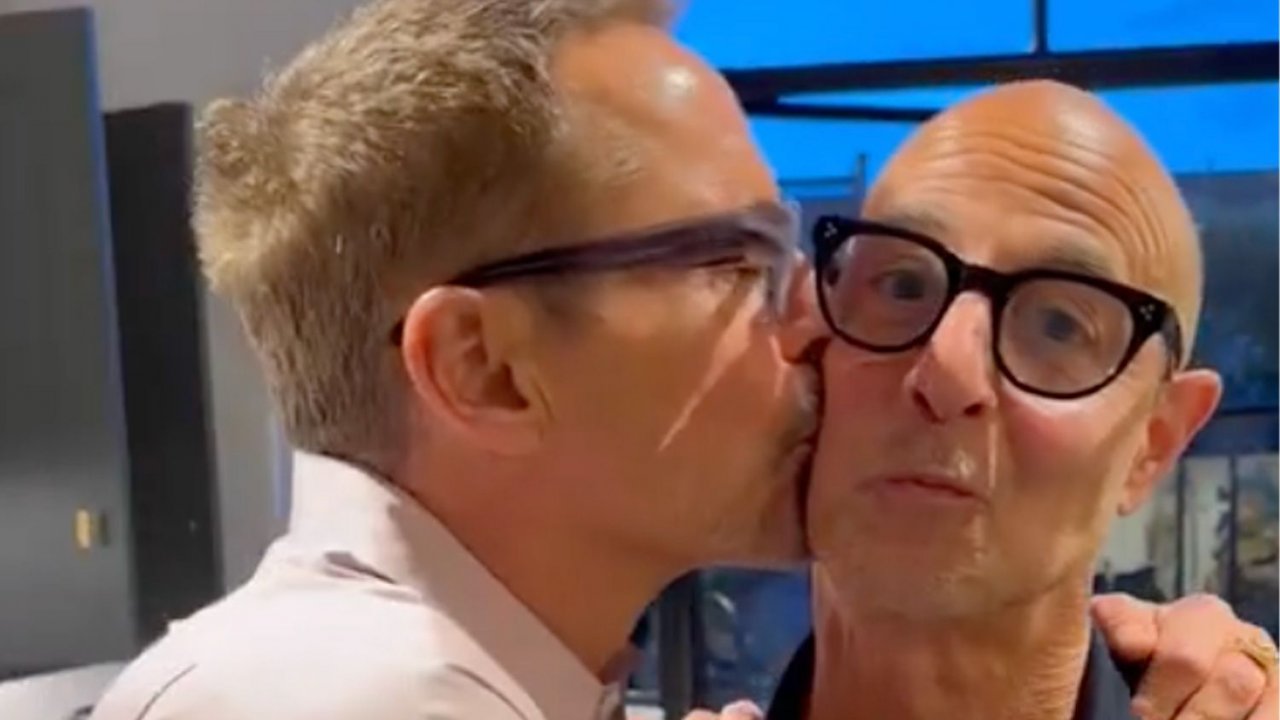 Stanley Tucci prepara il baccalà alla livornese a Robert Downey Jr. che ringrazia: 'Che amico fantastico'