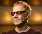 Danny Elfman accusato di molestie da una compositrice: doveva pagare un risarcimento di 830.000 dollari