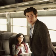 Il mistero del profumo verde: Vincent Lacoste su un treno