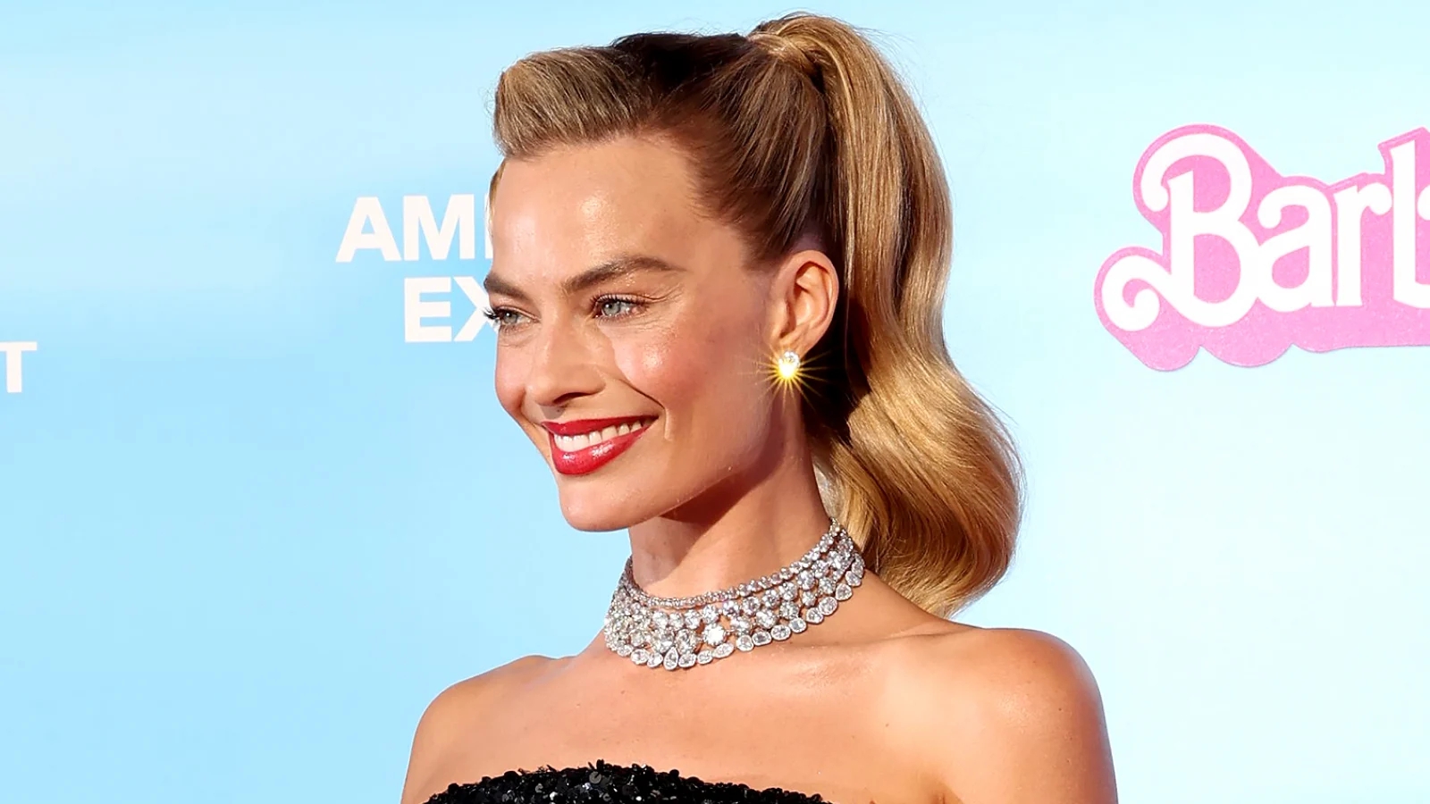 La star di Barbie, Margot Robbie, si è finta morta per spaventare la sua babysitter