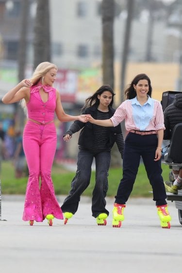 Barbie America Ferrera Ariana Greenblatt Margot Robbie Set