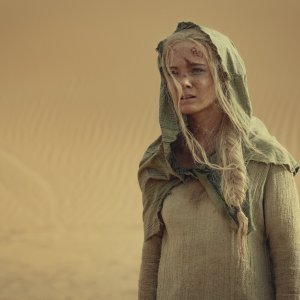 The Witcher 3: Freya Allan in una scena