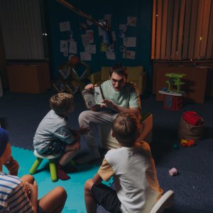 Noi anni luce: una scena del film