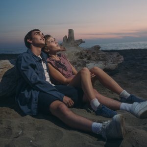 Noi anni luce: Carolina Sala e Rocco Fasano in una scena del film