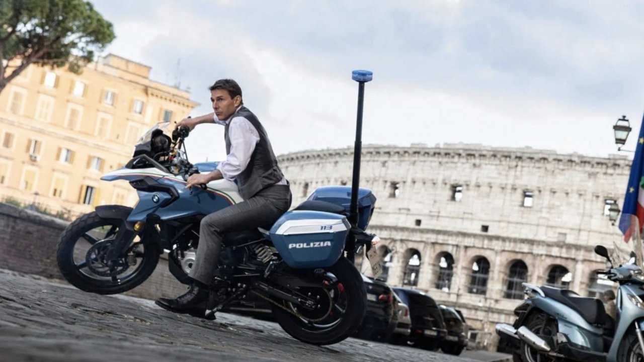 Mission: Impossibile 7, le liti tra Tom Cruise e Paramount sono la causa dei ritardi nell'uscita