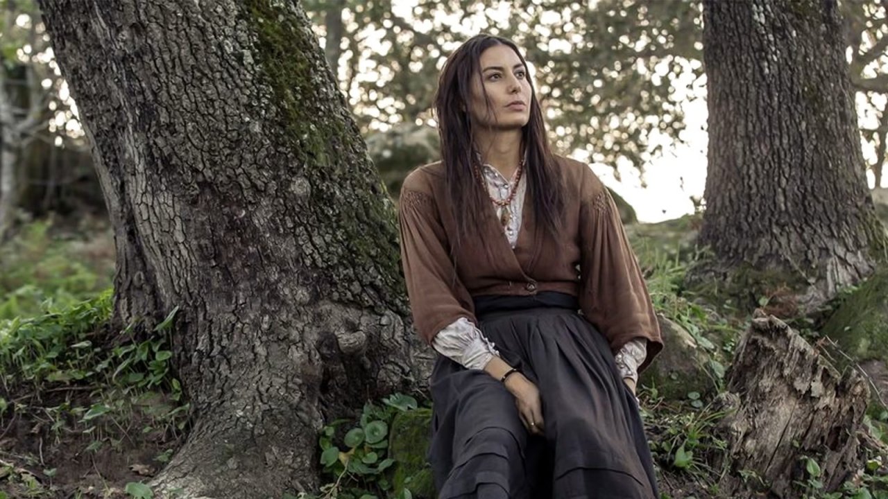 Aspromonte – La terra degli ultimi stasera su Rai3: trama e cast del film con Elisabetta Gregoraci