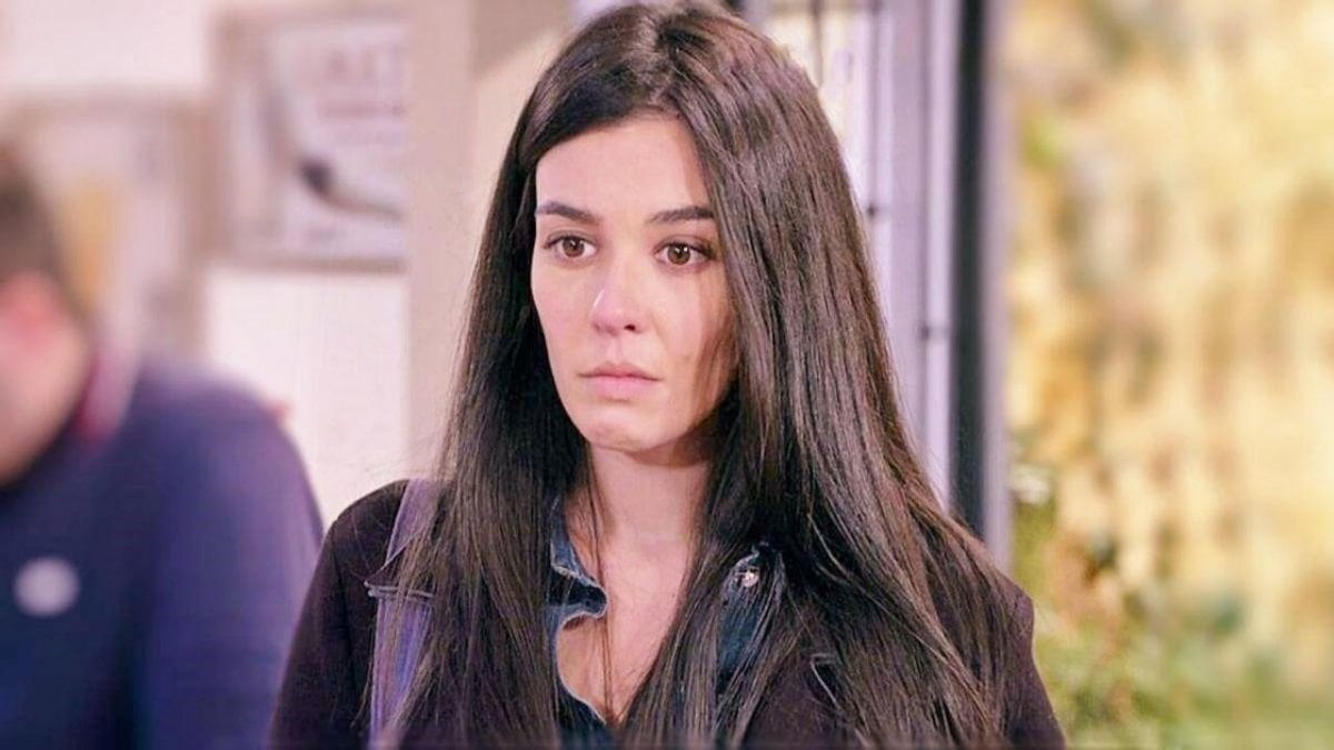 Un Posto al Sole, anticipazioni 16 giugno: Rossella incontra una donna legata al suo passato Un Posto al Sole, anticipazioni 16 giugno: Rossella incontra una donna legata al suo passato