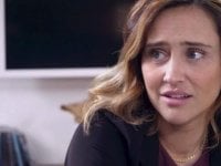 Un Posto al Sole, anticipazioni 27 maggio: Viola nei guai dopo lo scontro con la mamma di Matteo