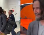 Keanu Reeves arriva a Napoli, l'ennesima star hollywoodiana nella città  (VIDEO)