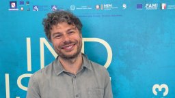 Giffoni 2023: intervista a Sydney Sibilia