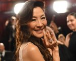 Michelle Yeoh ha sposato il fidanzato Jean Todt 7000 giorni dopo la sua proposta (FOTO)