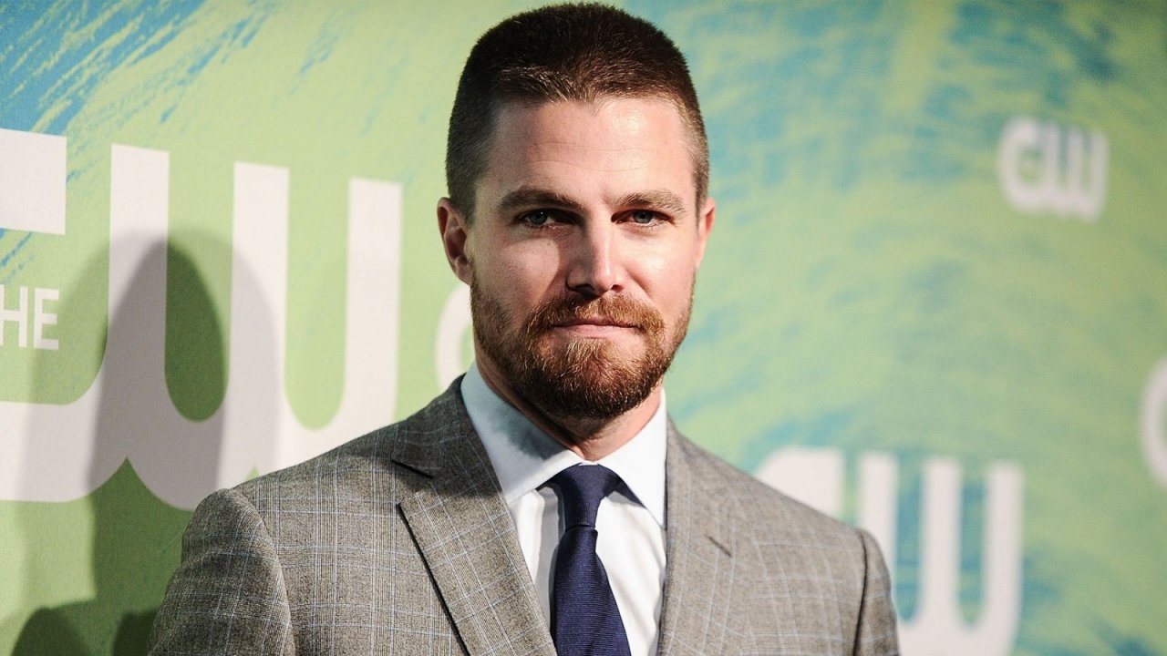 Stephen Amell, star di Arrow, critica lo sciopero degli attori: 'Miope e incredibilmente frustrante'