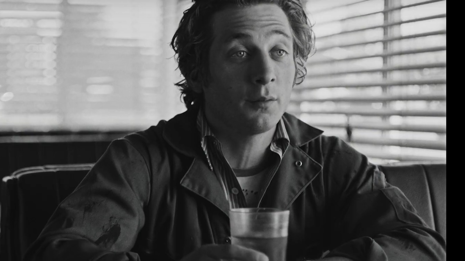 Fremont: Jeremy Allen White, star di The Bear, nel trailer del film