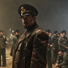 Comandante: Pierfrancesco Favino in una scena