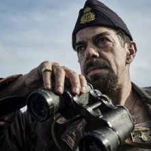 Comandante: Pierfrancesco Favino in un primo piano