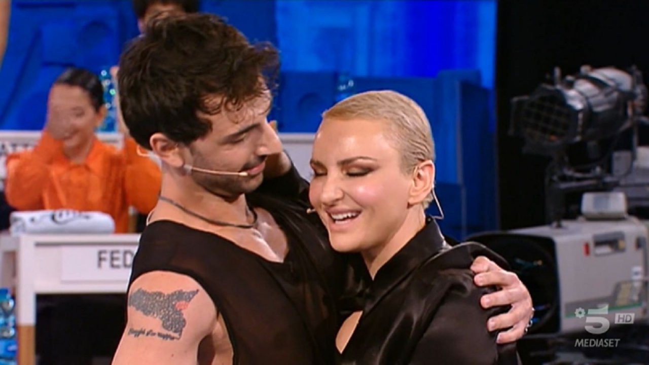 Amici: Arisa e Raimondo Todaro sostituiti da due ex allieve: ecco chi sono