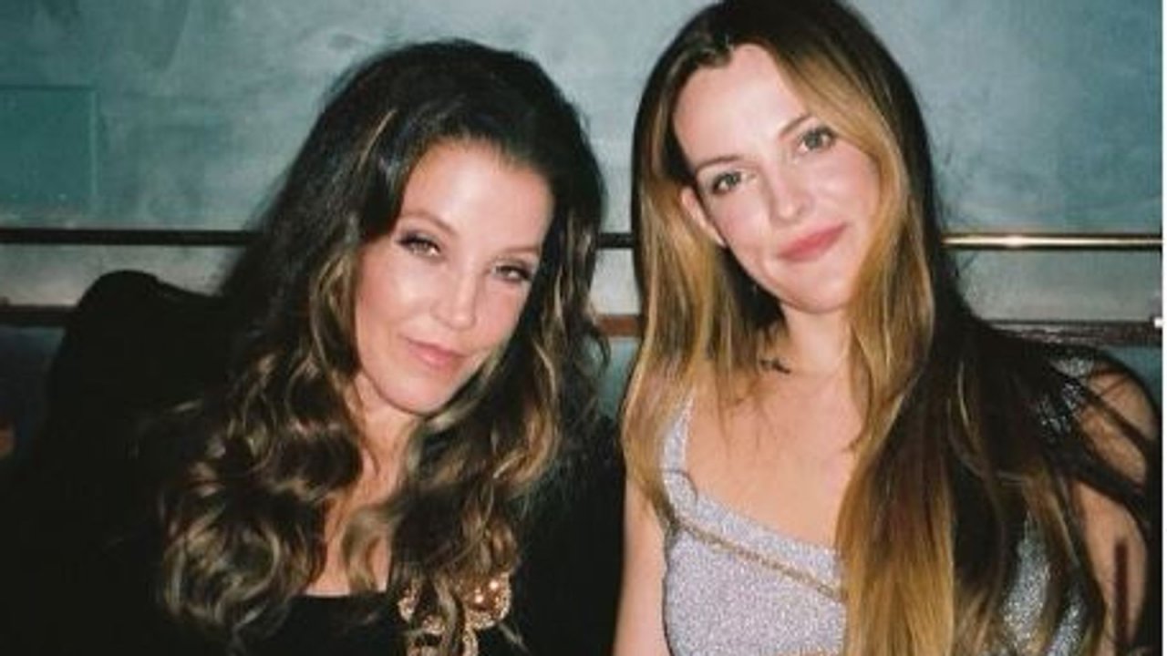 Riley Keough ricorda la sua ultima serata con la madre Lisa Marie Presley: 'Era bellissima'