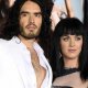 Russell Brand e il matrimonio lampo con Katy Perry: 'Era un periodo caotico e mi sentivo disconnesso'