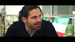 Uomini da marciapiede - Trailer