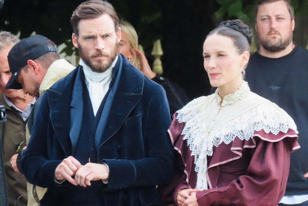 Il Conte di Montecristo: Sam Claflin nelle prime foto sul set della serie con Nicolas Maupas